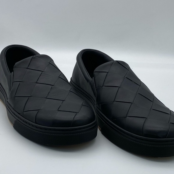 Bottega Veneta Men's Wide Weave Leather Slip-On Sn - Picture 5 of 13